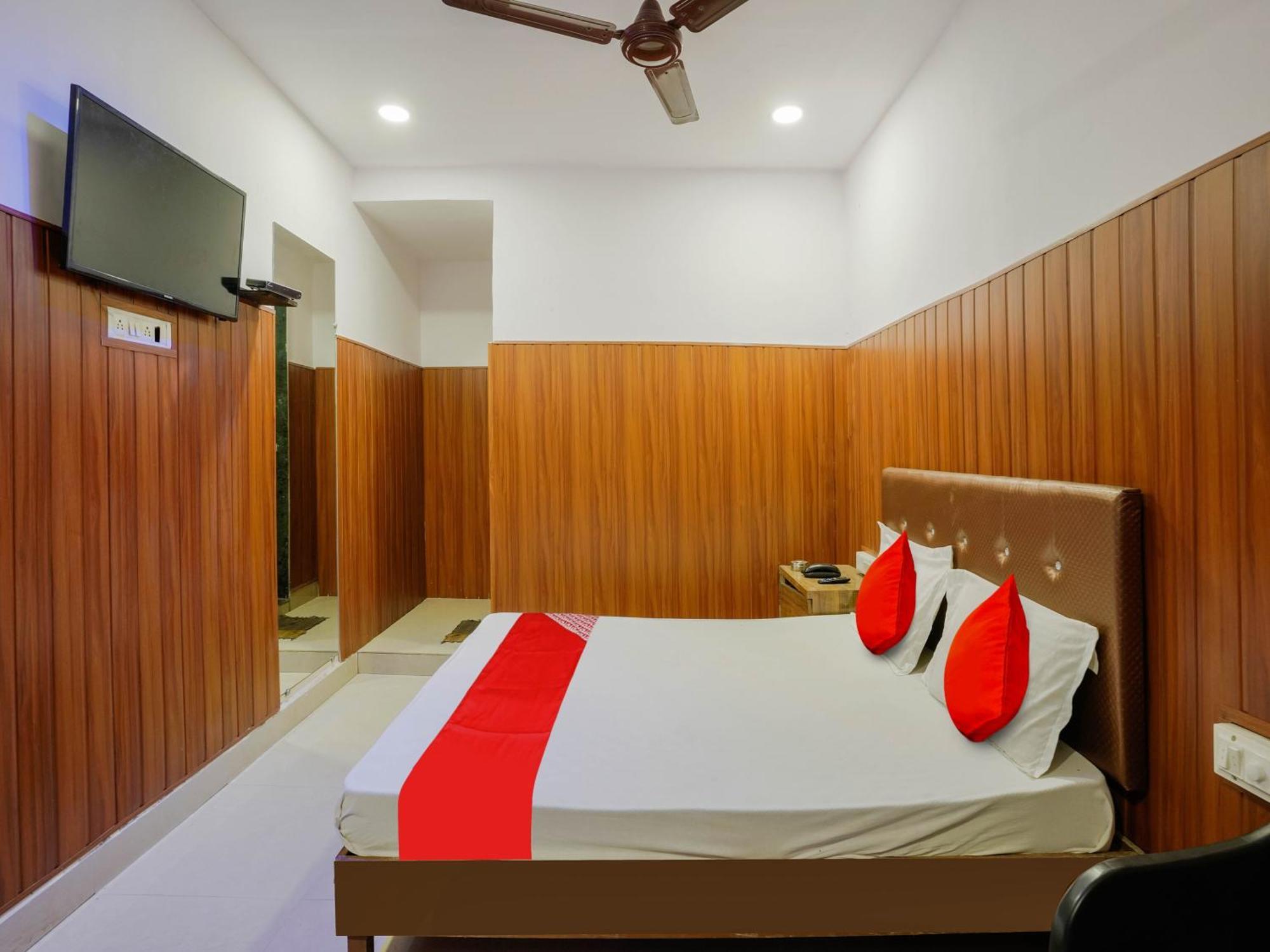 Hotel O Spotlight Тхане Экстерьер фото